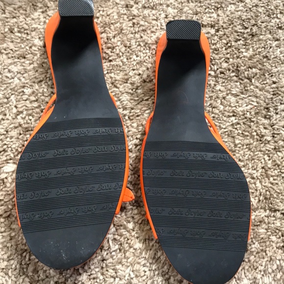 Sandals - Picture 2 of 5